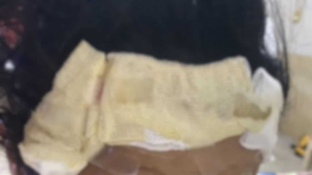A Ratchaburi man warned consumers to check online hair dye products after suffering a severe allergic reaction from an unregistered product.