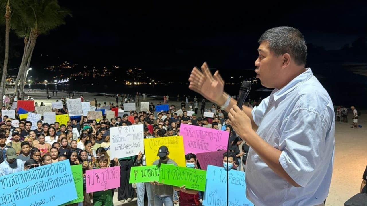 Phuket entertainment venue operators gathered in Patong to protest alleged extortion and delays in renewing business licences.