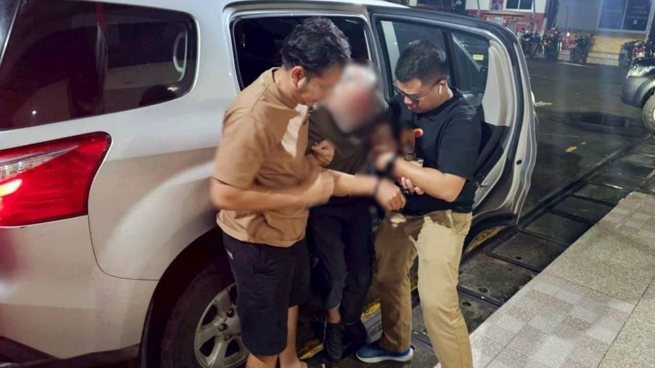 Canadian teacher arrested in Prachuap Kiri Khan for child sex abuse