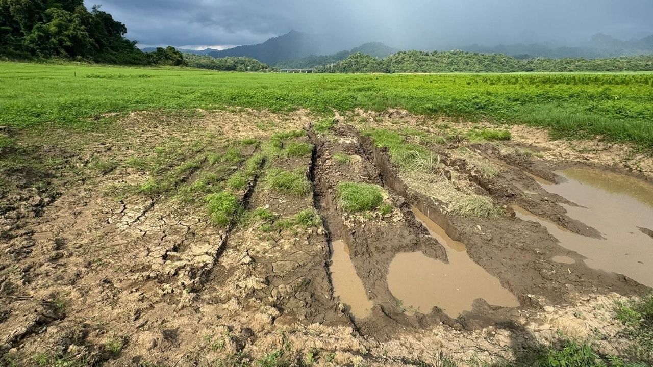 Off-road vehicle damages WWII landmark in Kanchanaburi