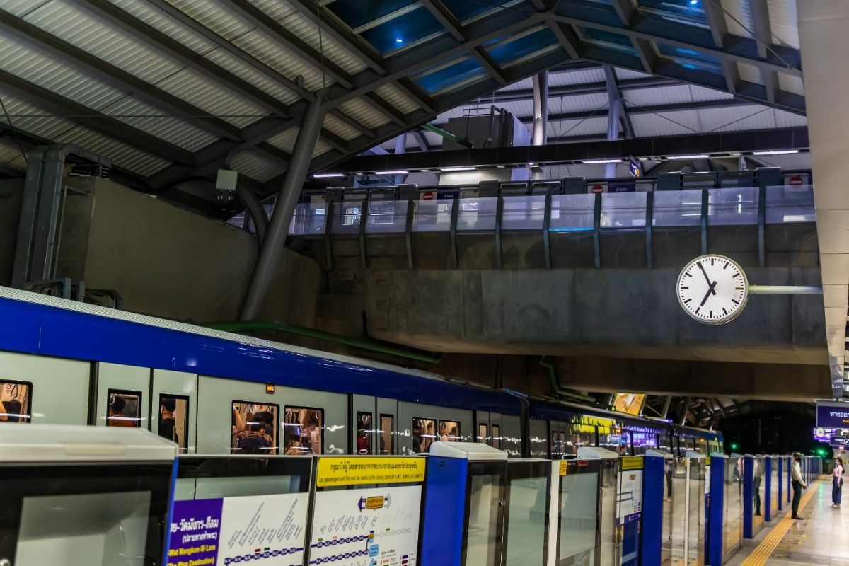Cabinet asked to back MRTA takeover of Bangkok rail lines | News by Thaiger
